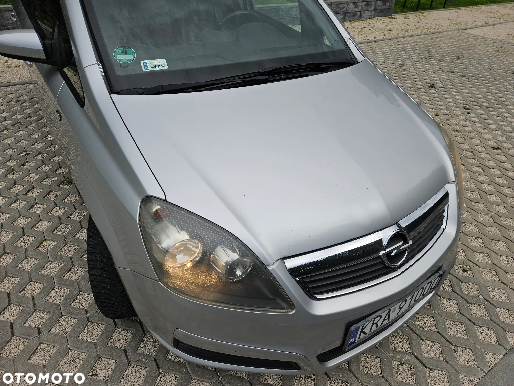 Opel Zafira 1.6 Enjoy - 17