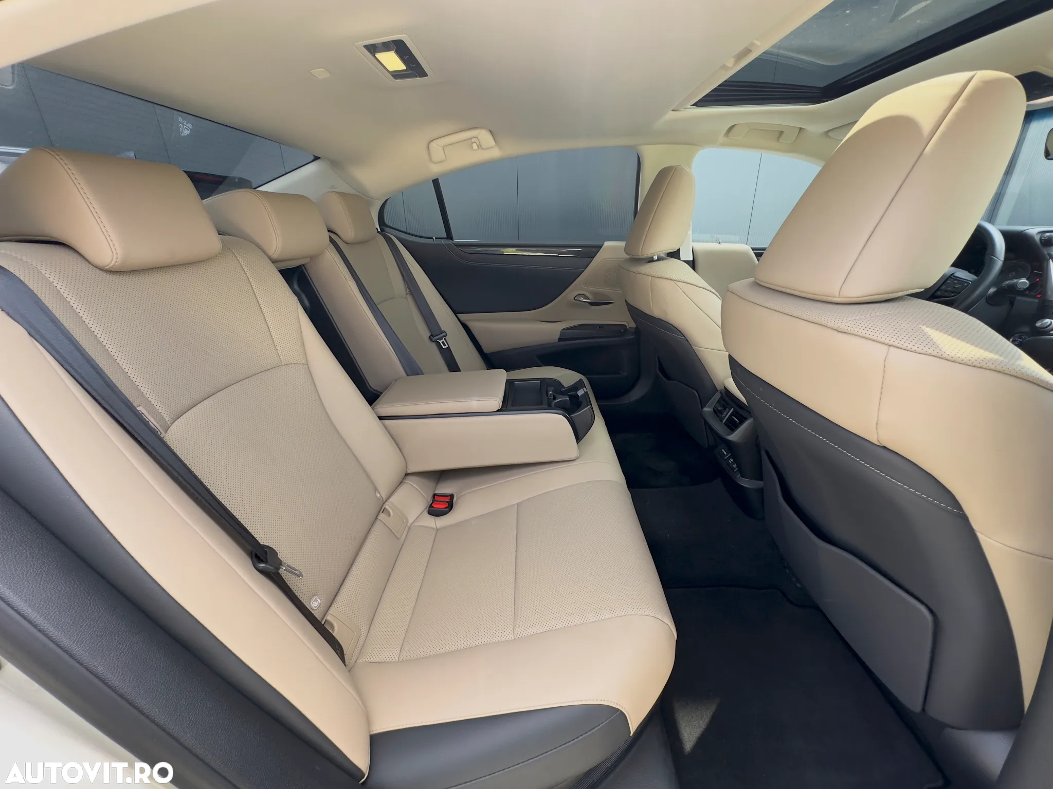 Lexus Seria ES 300h Executive Line - 22