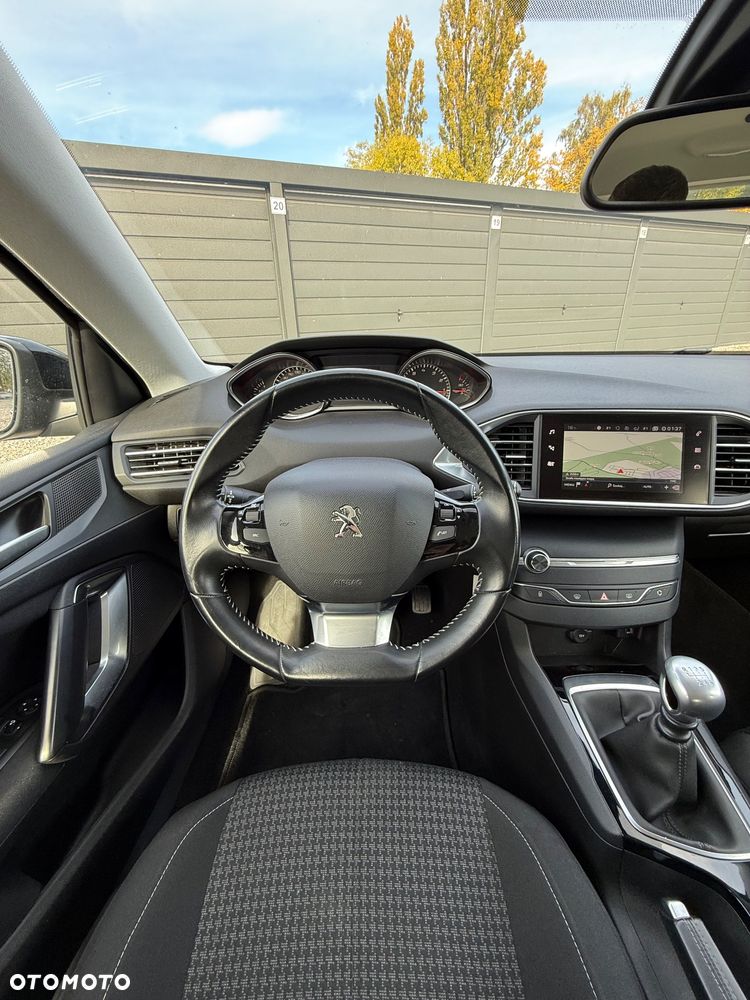 Peugeot 308 - 24