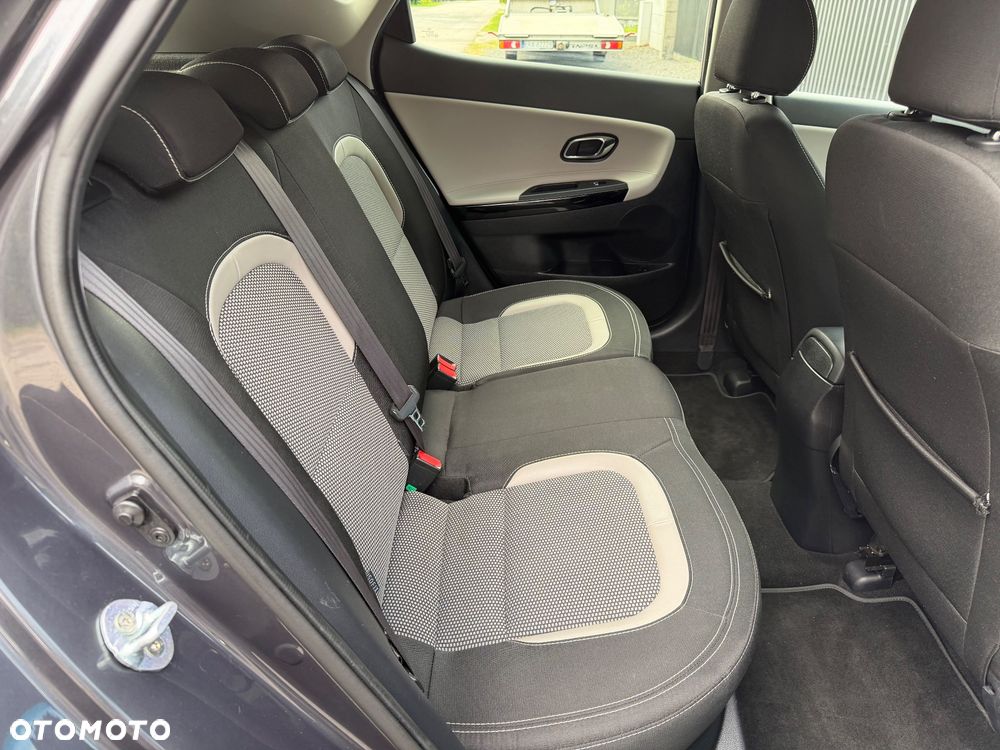 Kia Ceed 1.6 GDI Dream-Team Edition - 13