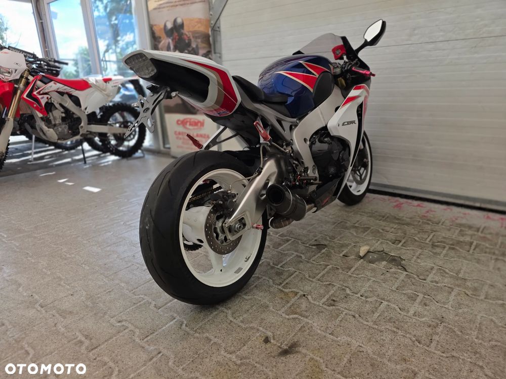 Honda CBR - 24