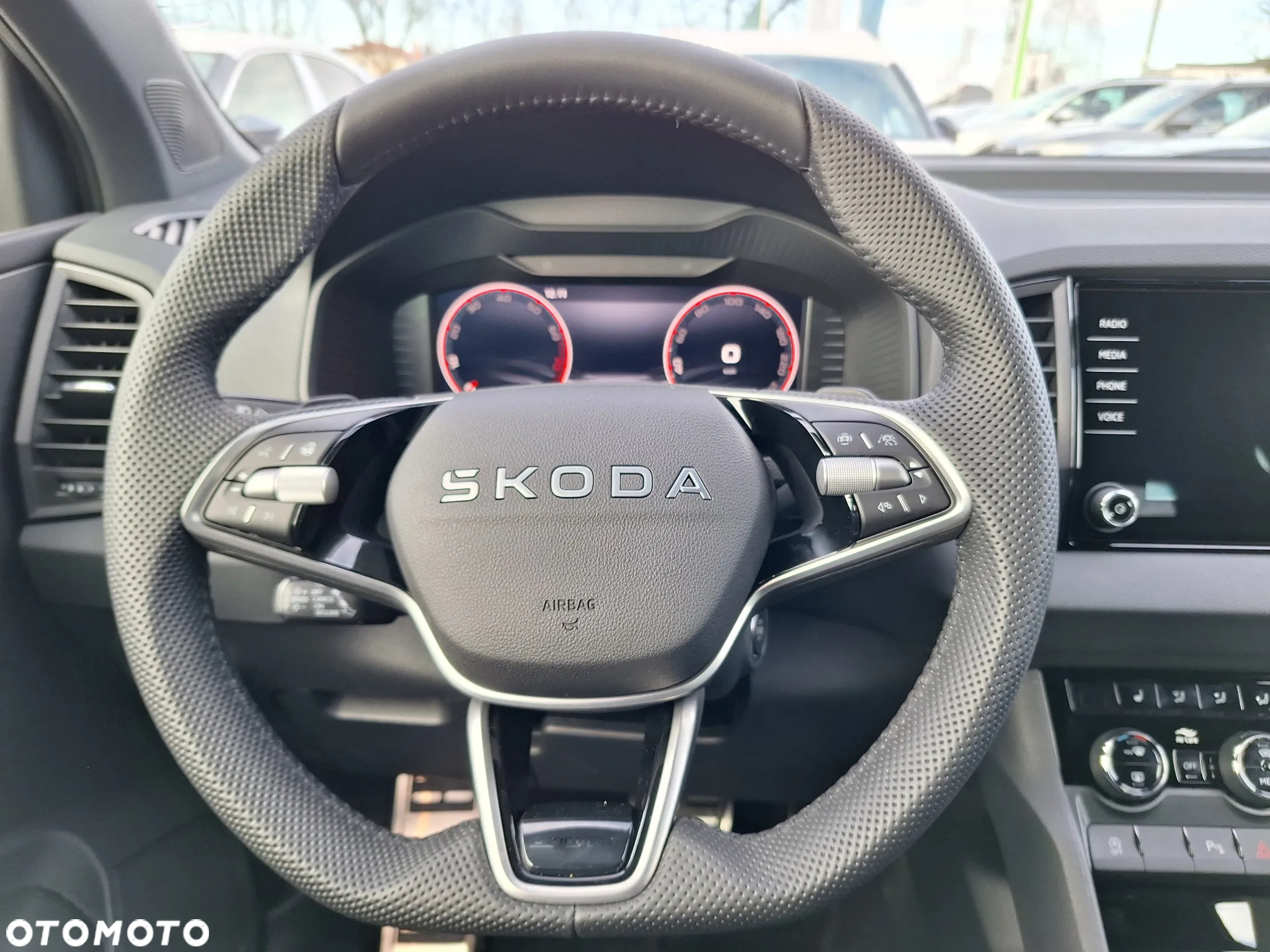 Skoda Karoq 1.5 TSI ACT Sportline DSG - 13