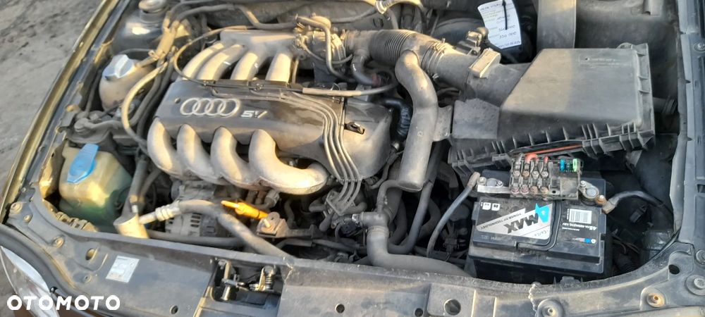 zderzak tylny  AUDI A3 8L - 7