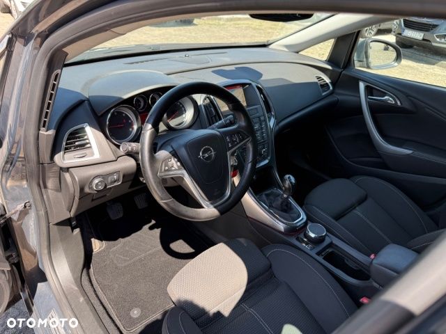 Opel Astra 2.0 CDTI DPF Active - 19