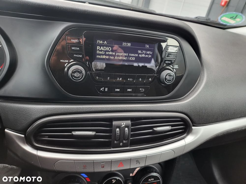 Fiat Tipo 1.4 16v Lounge EU6d - 7