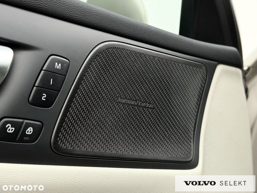 Volvo V60 Cross Country - 23