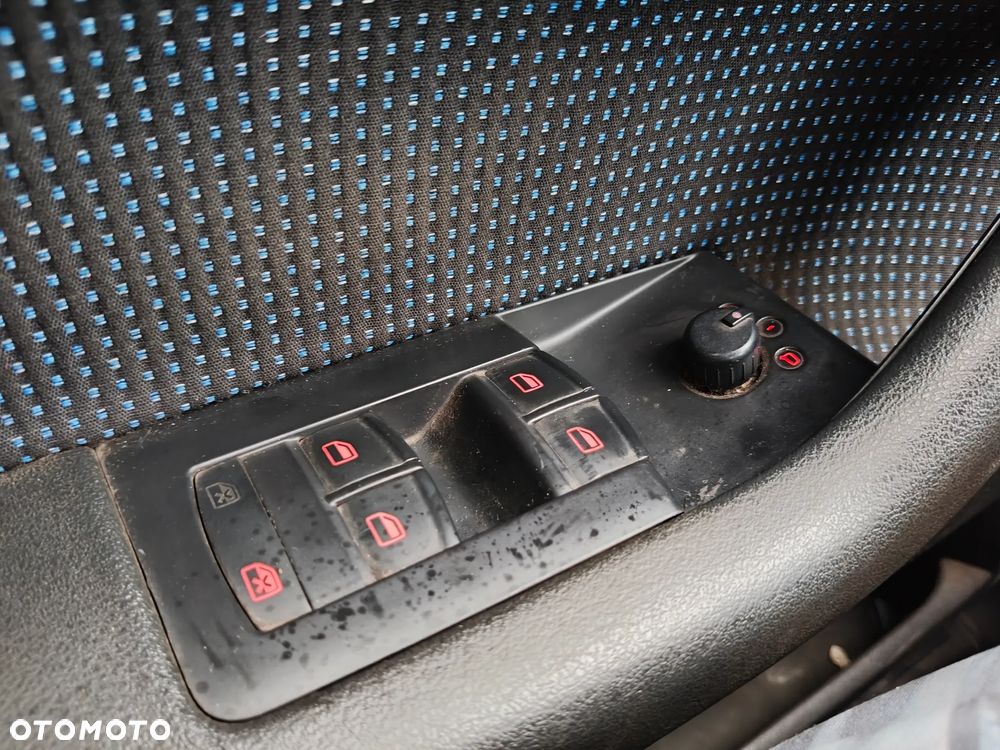 Audi A3 1.6 FSI Ambiente - 21