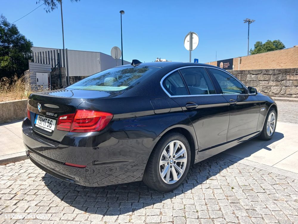 BMW 525 d xDrive Exclusive Auto - 52
