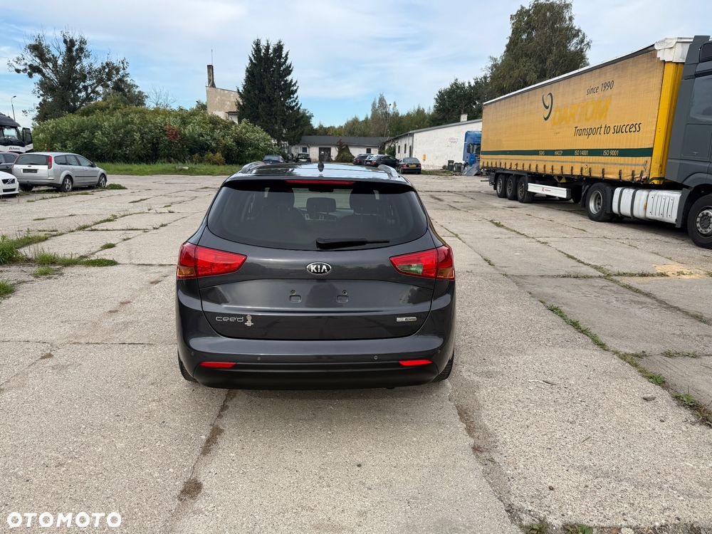 Kia Ceed - 18