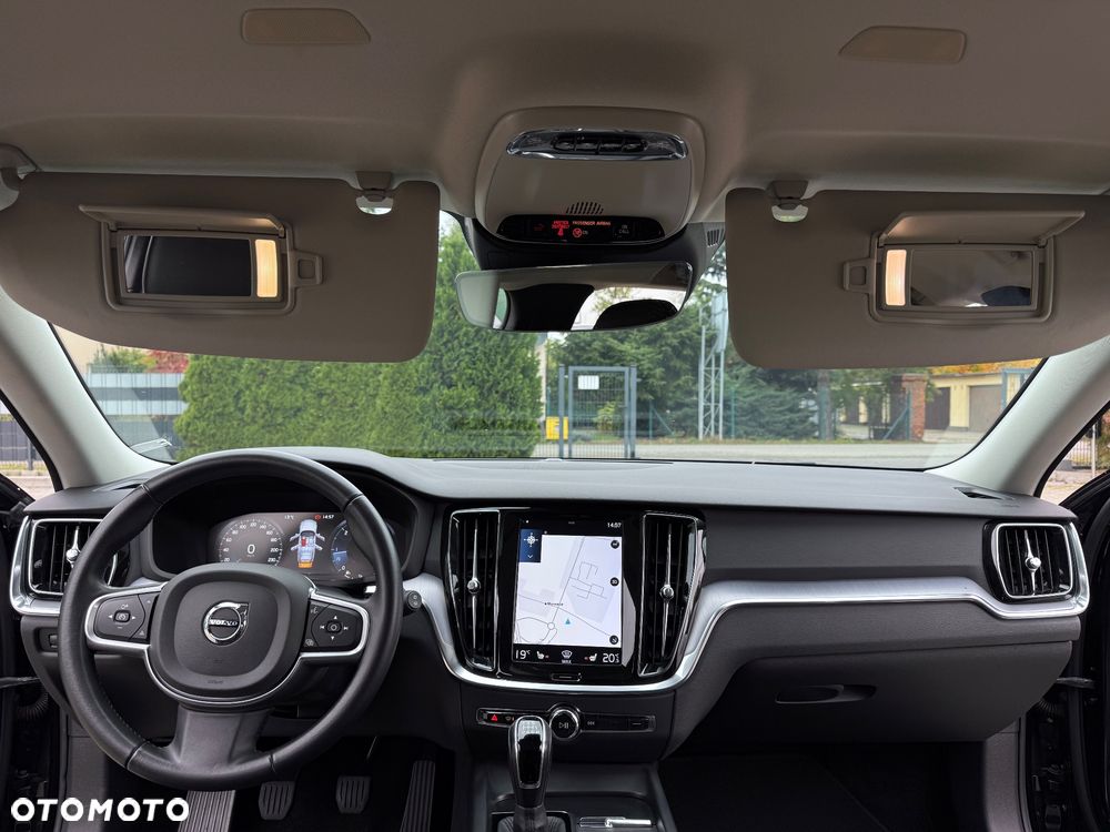 Volvo V60 D3 Drive-E Momentum - 19