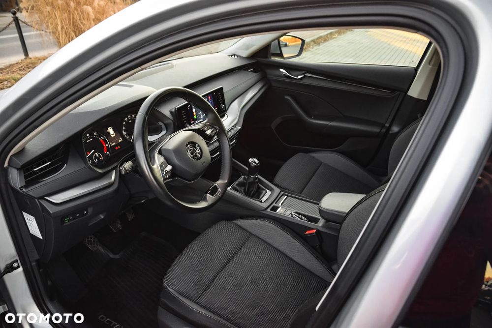 Skoda Octavia 1.5 TSI ACT Ambition - 5