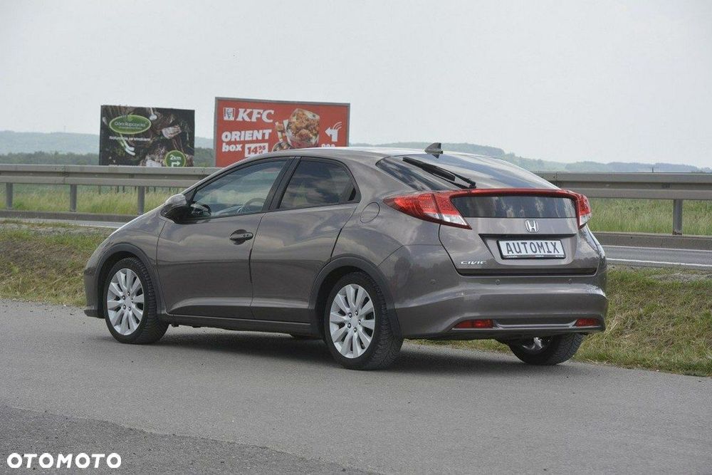 Honda Civic 1.8i-VTEC i-SHIFT Executive - 6