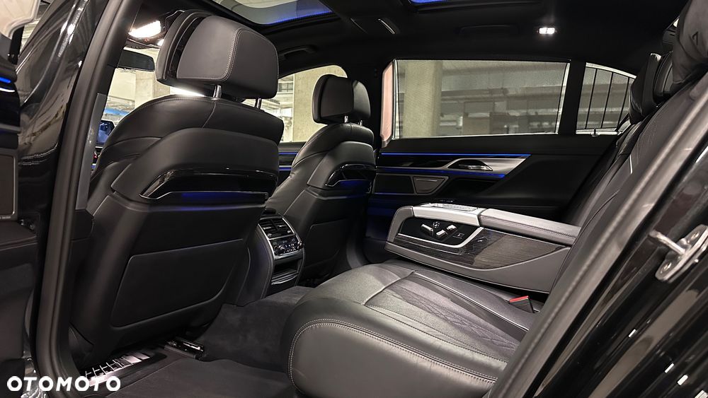 BMW Seria 7 750Li xDrive Edition Exclusive - 12
