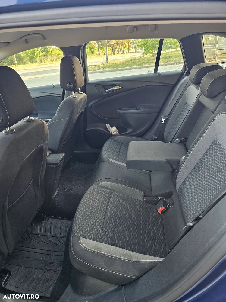 Opel Astra 1.2L Turbo Start/Stop - 16