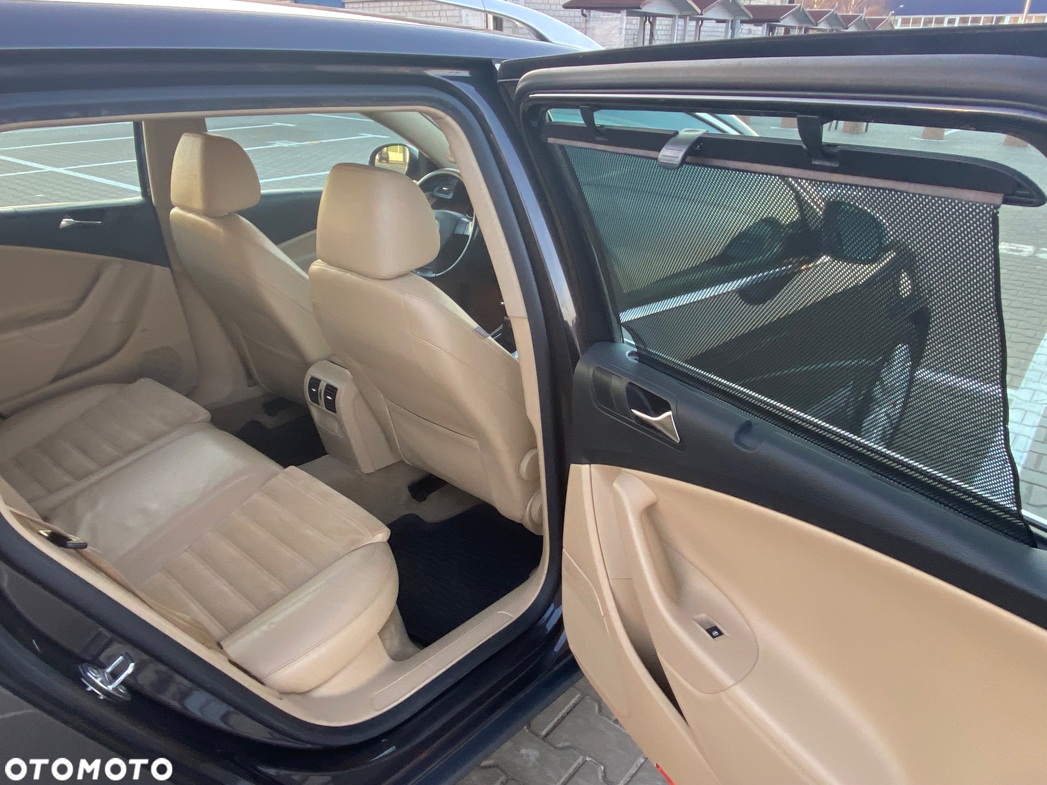 Volkswagen Passat Variant 2.0 Blue TDI DPF Sportline - 23