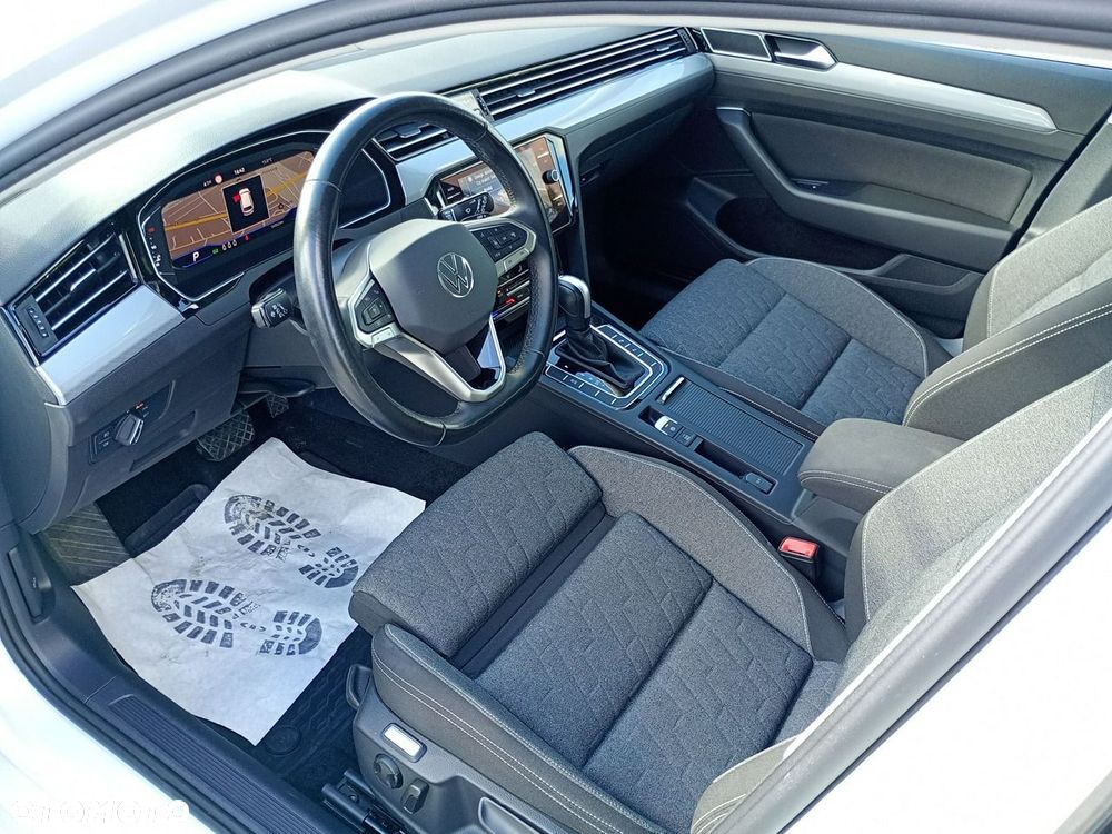 Volkswagen Passat Variant 2.0 TDI EVO Business DSG - 20