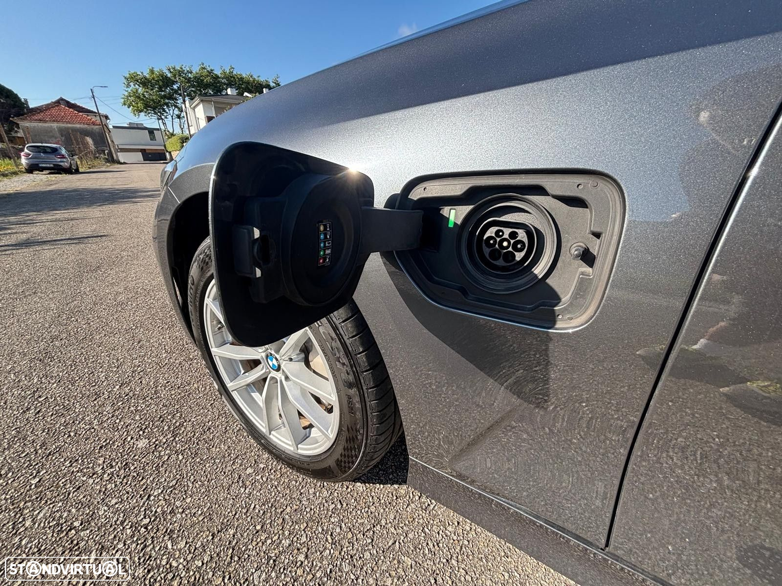 BMW 330 e Touring Corporate Edition Auto - 18