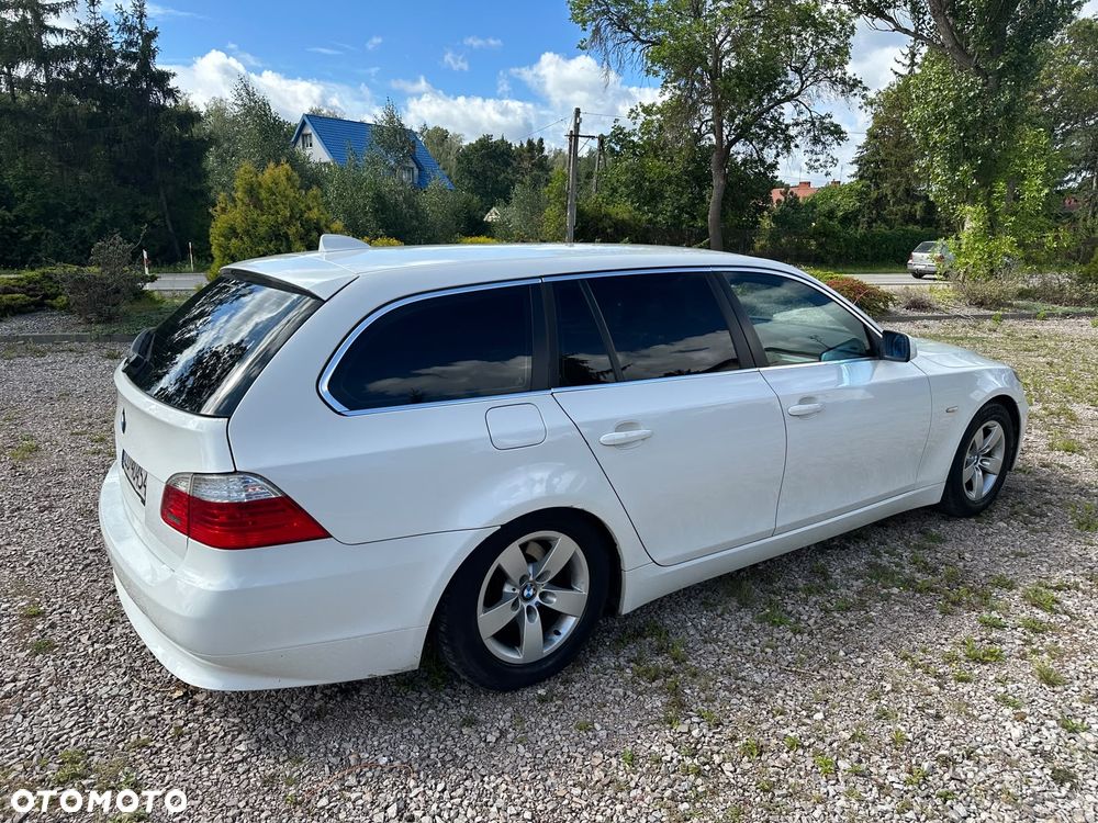 BMW Seria 5 520d Edition Exclusive - 4