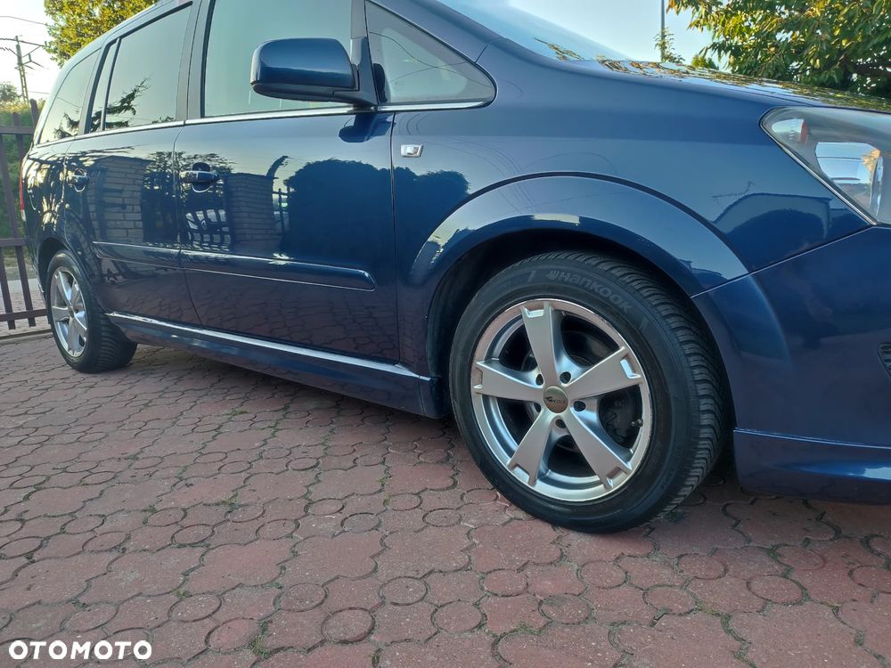 Opel Zafira - 15