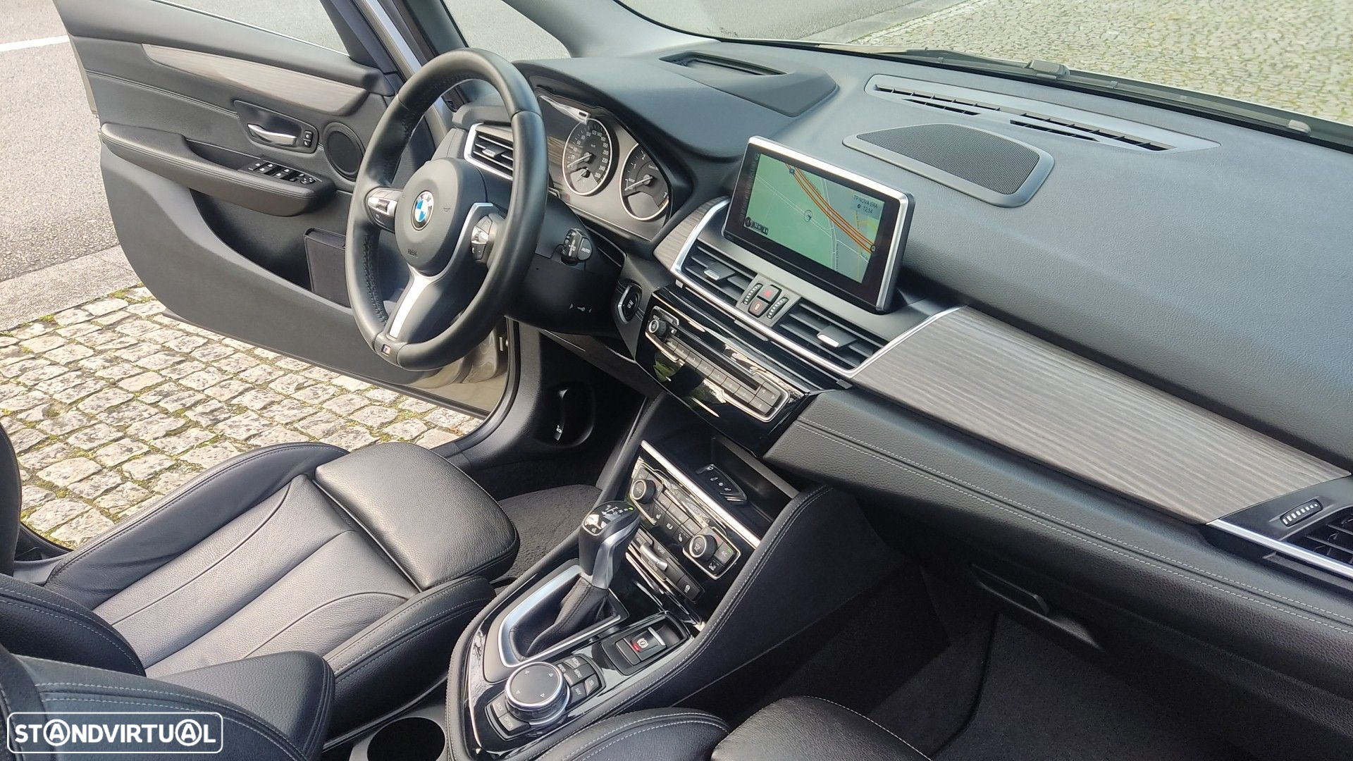 BMW 225xe Active Tourer Line Luxury - 32