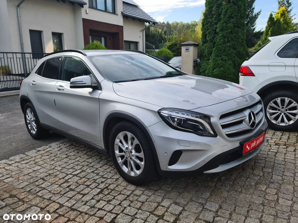 Mercedes-Benz GLA - 28