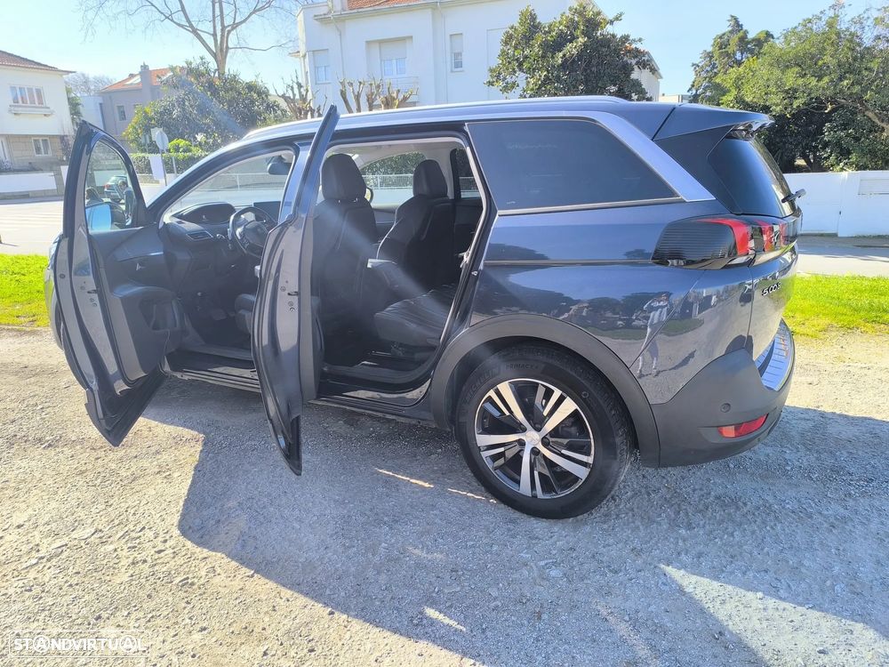 Peugeot 5008 - 5