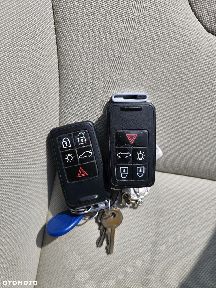 Volvo XC 60 2.4D AWD - 25