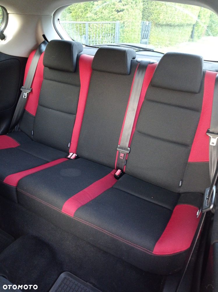 Peugeot 207 - 9