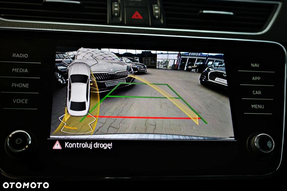 Skoda Superb 2.0 TSI Style DSG - 24