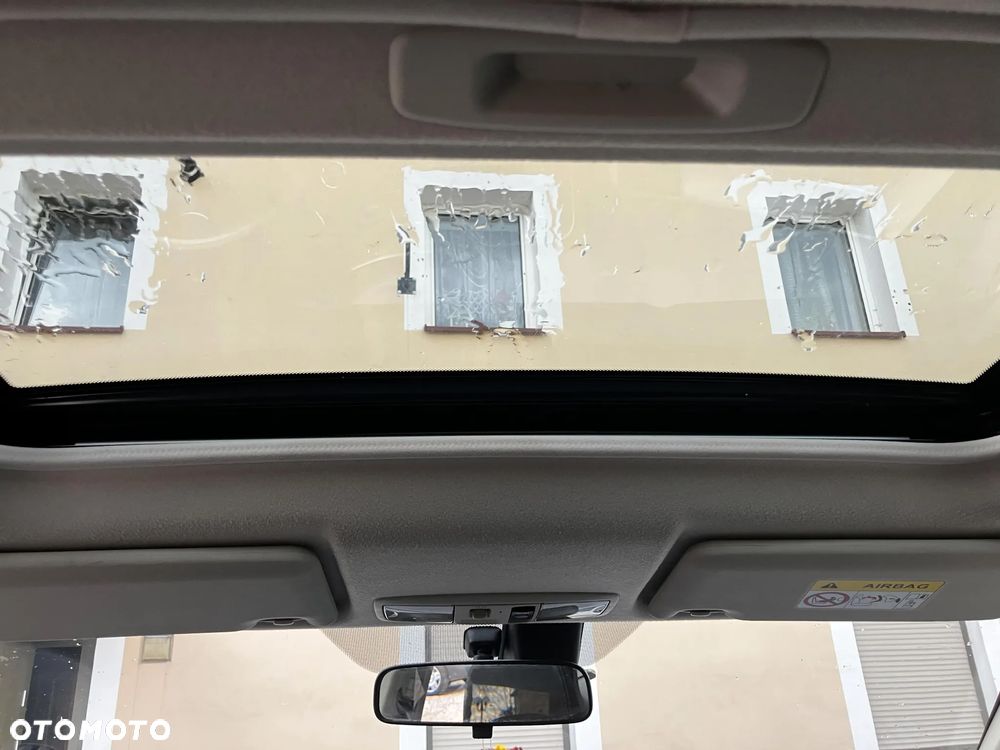 Mitsubishi Outlander 2.0 4WD Plus - 14