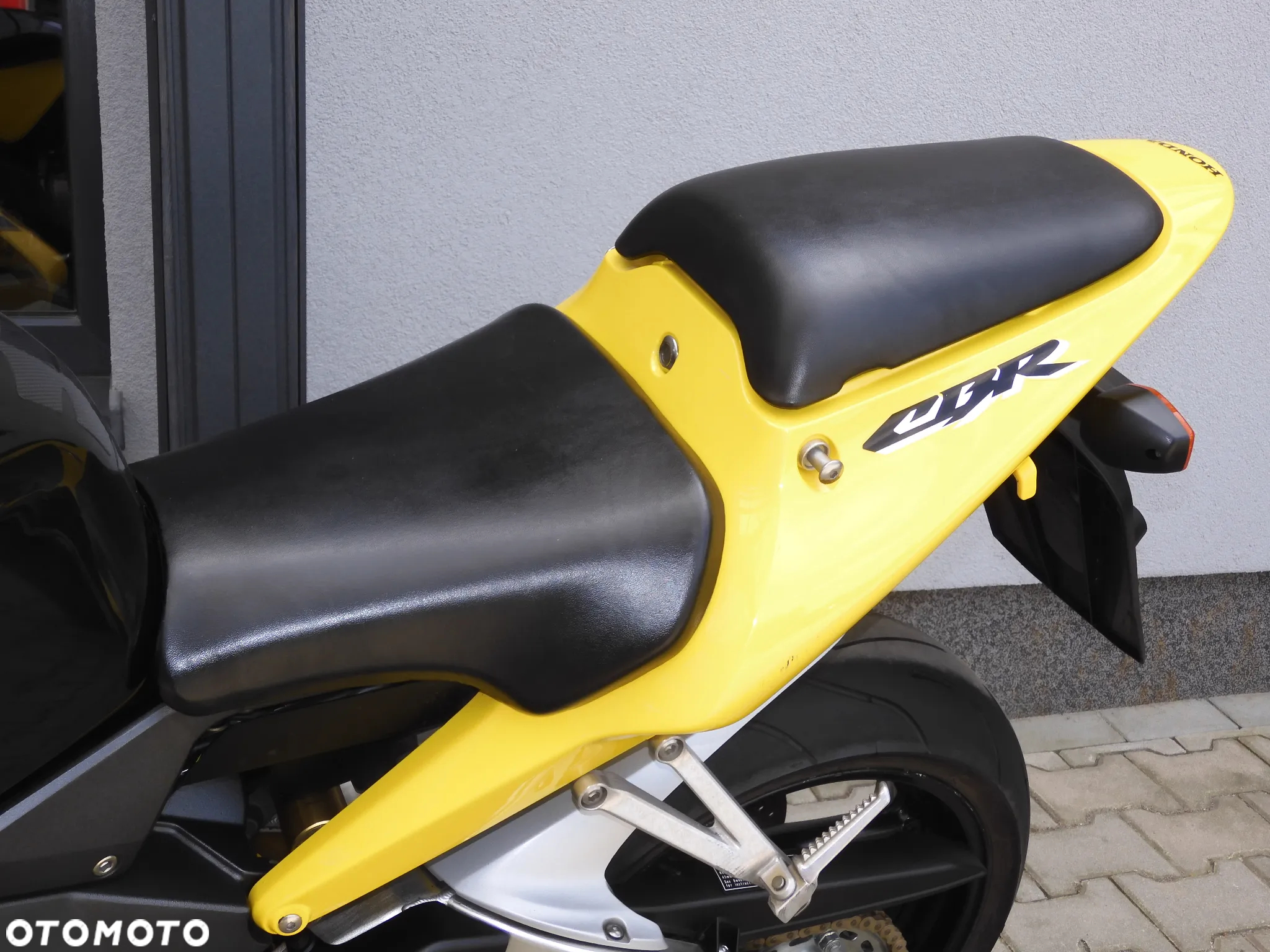 Honda CBR - 33