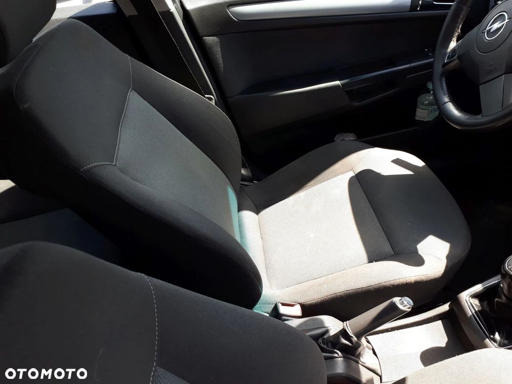 OPEL ASTRA H III 04-06 KOMBI 1,9 CDTI SERWO HAMULCOWE - 25