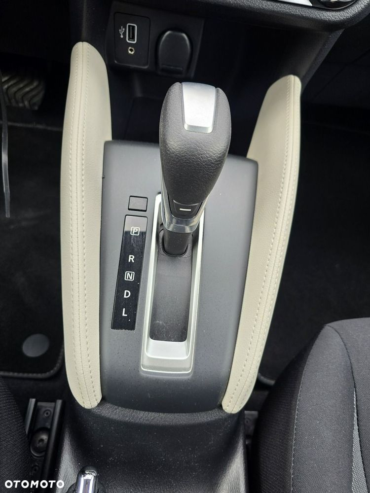 Nissan Micra - 25