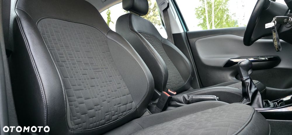 Opel Corsa 1.4 16V Cosmo - 10