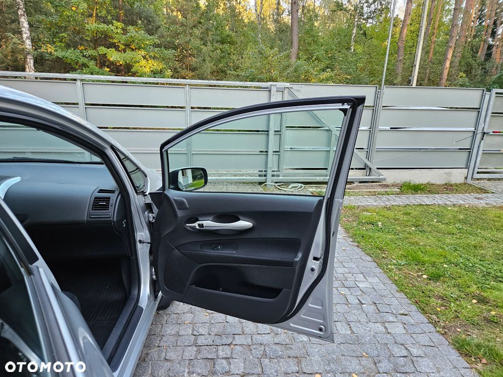 Toyota Auris 1.6 Premium - 21