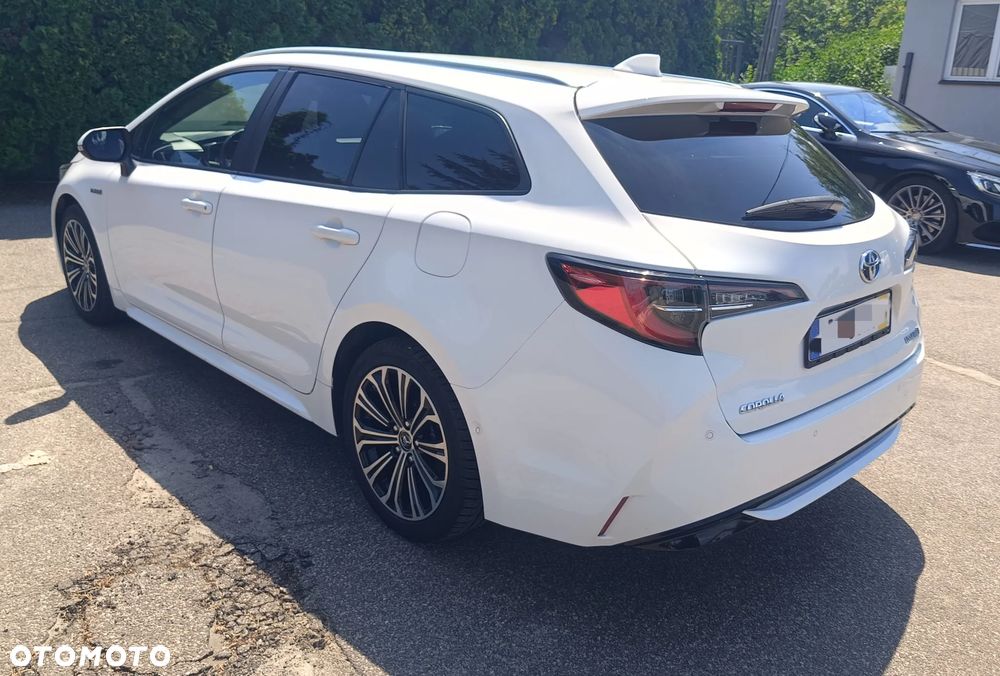 Toyota Corolla 2.0 Hybrid Comfort - 4