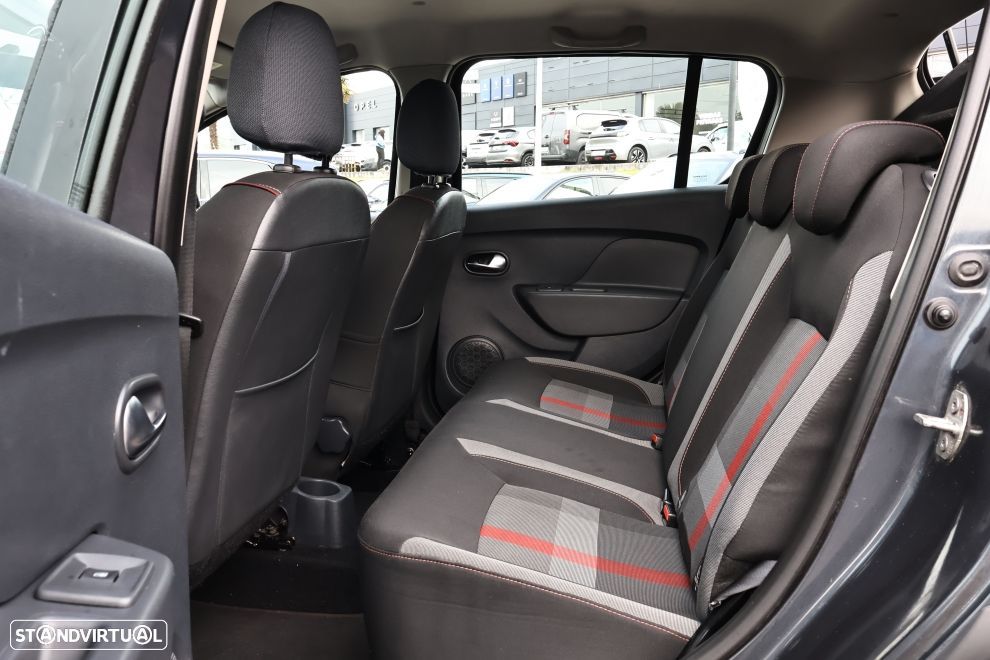 Dacia Sandero 0.9 TCe Stepway - 19