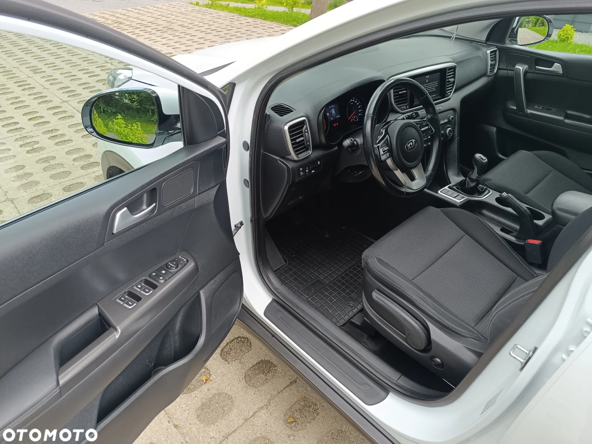 Kia Sportage 1.6 CRDI Black Edition Plus 2WD - 21