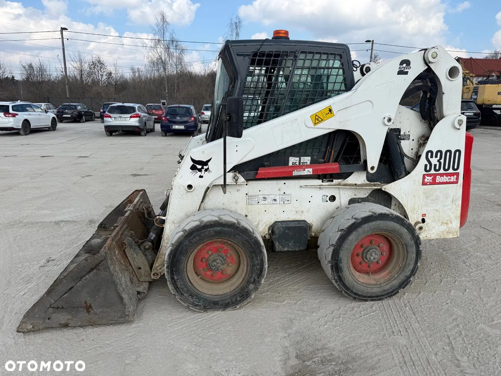 Bobcat S300 / 3801 kg / 2008r / - 2