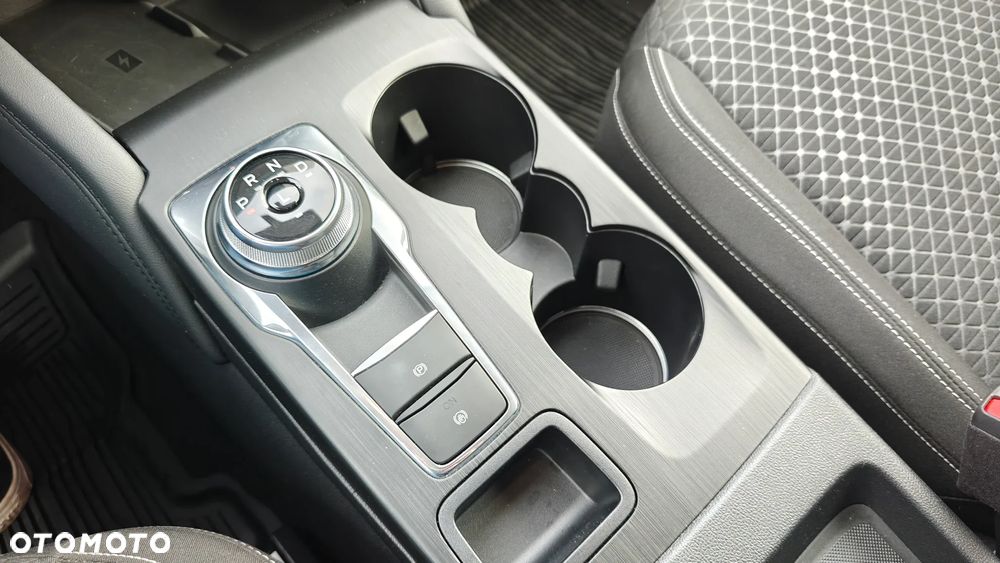 Ford Kuga 2.5 Duratec FHEV TITANIUM - 20