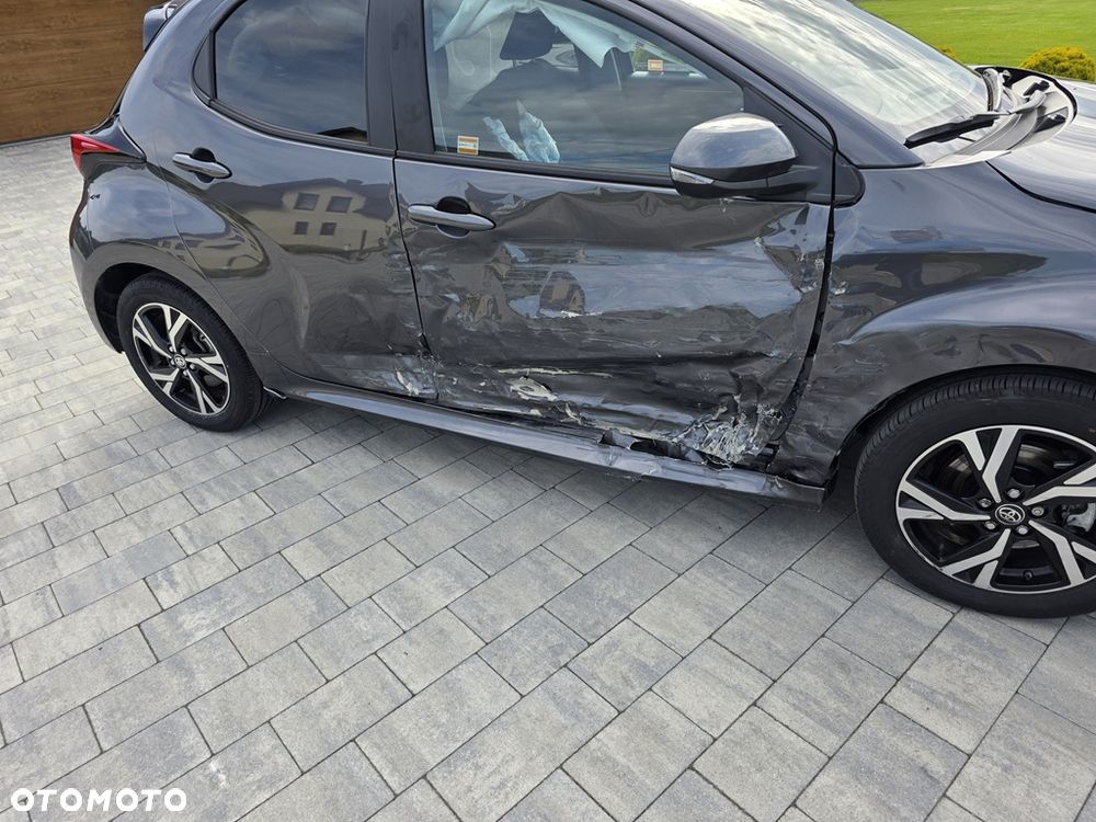 Toyota Yaris Hybrid 1.5 Style - 10