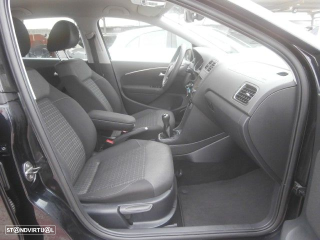 VW Polo 1.4 TDi Confortline Nav - 27