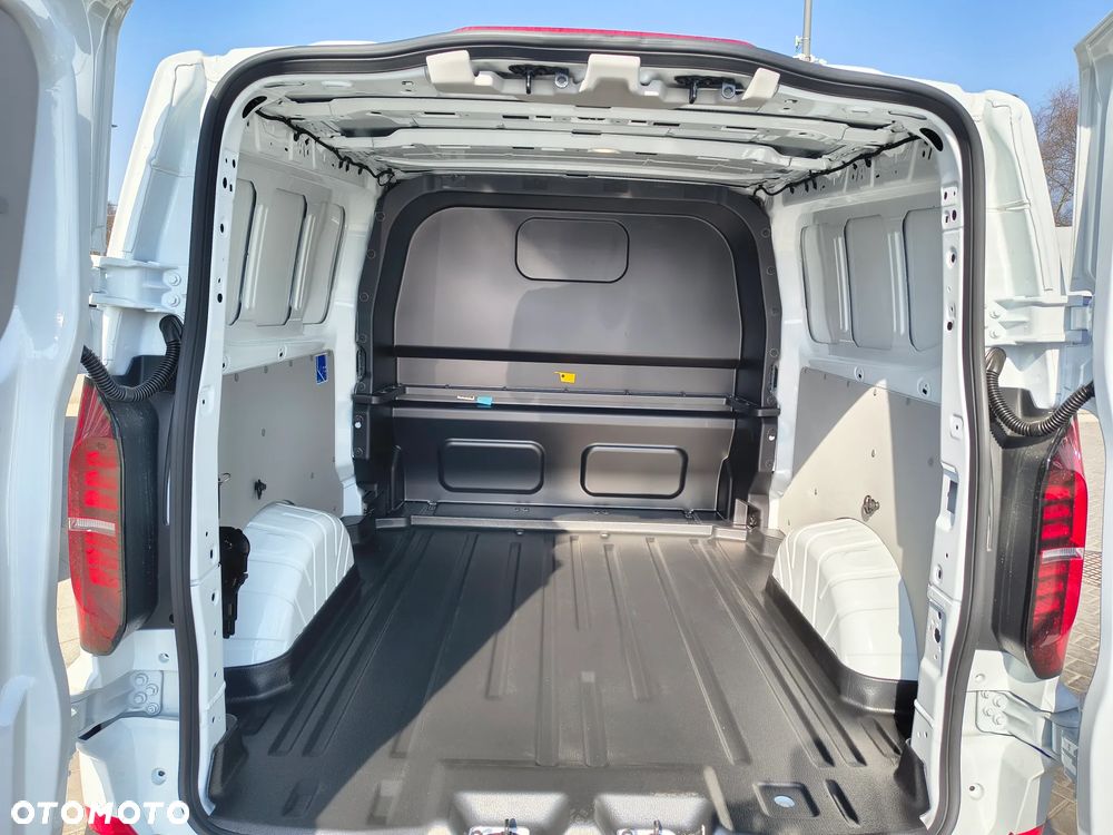 Volkswagen Transporter Kombi L1H1 N1 - 16