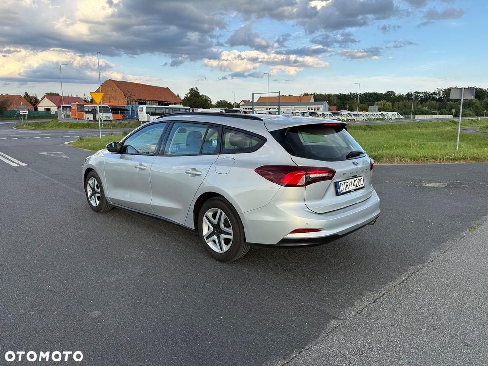 Ford Focus 1.5 TDCi Trend PowerShift - 3