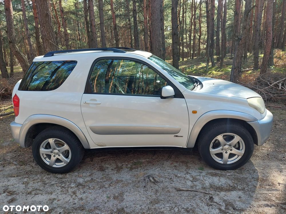 Toyota RAV4 4x4 Edition - 33