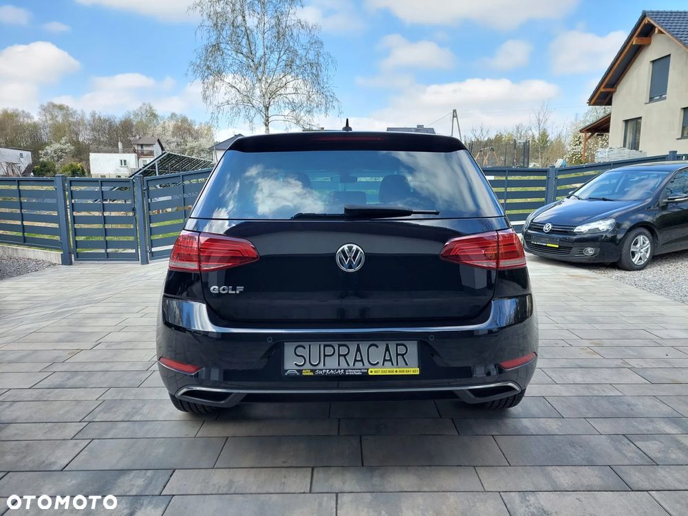 Volkswagen Golf 1.5 TSI BMT Evo IQ Drive - 4