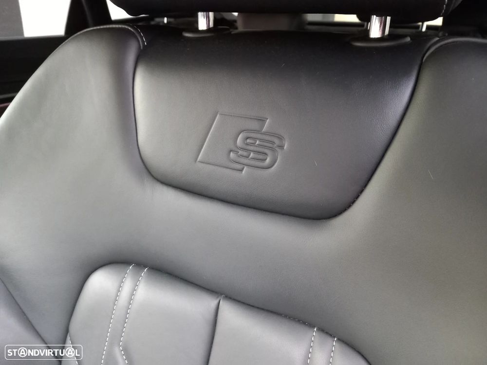 Audi Q8 e-Tron Sportback 50 quattro S line - 14