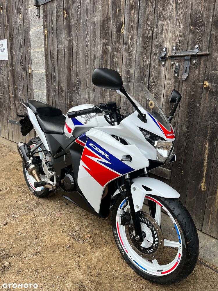 Honda CBR - 1