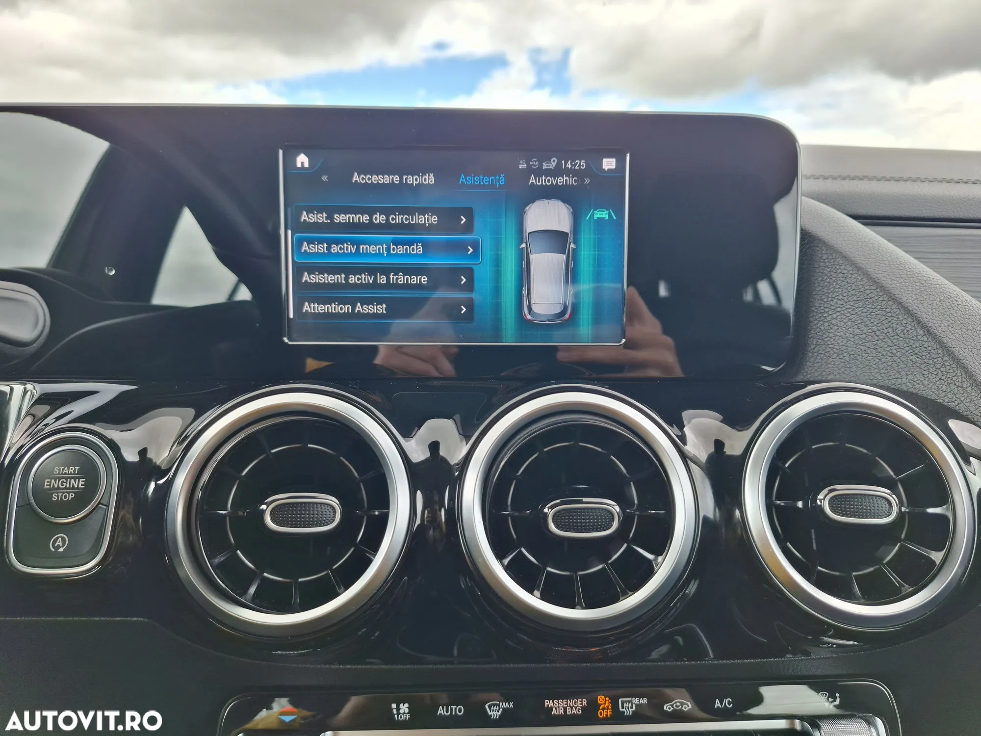 Mercedes-Benz GLA 200 d 4Matic 8G-DCT - 26