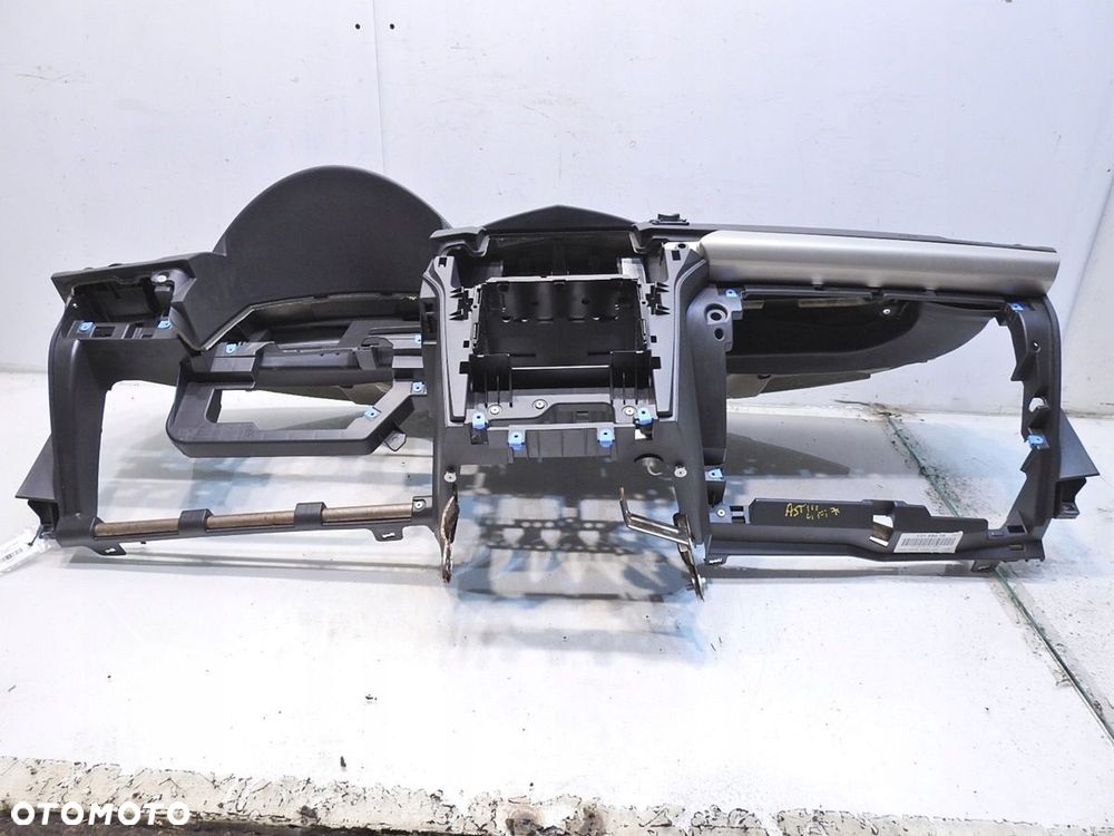 DESKA ROZDZIELCZA KONSOLA OPEL ASTRA III H - 8